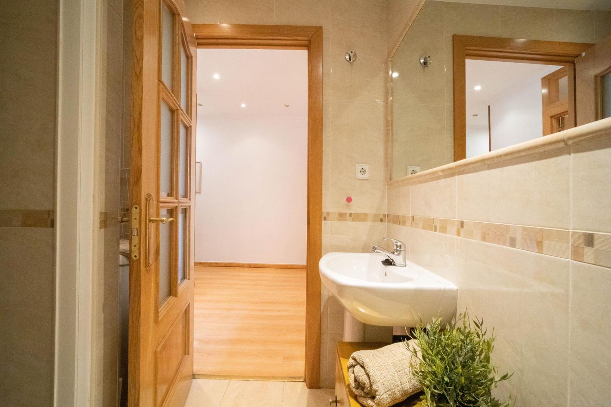 Apartamento Con Encanto Y Luz En Pleno Centro Madrid Ngoại thất bức ảnh